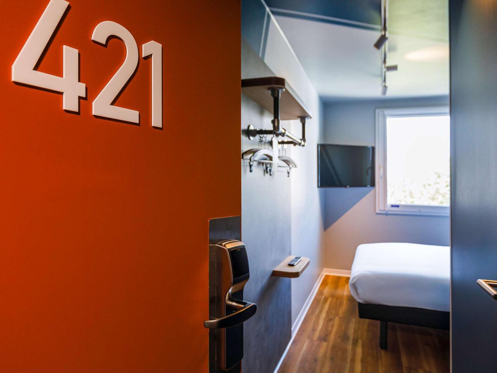 Ibis Budget Lyon Вильорбан Екстериор снимка