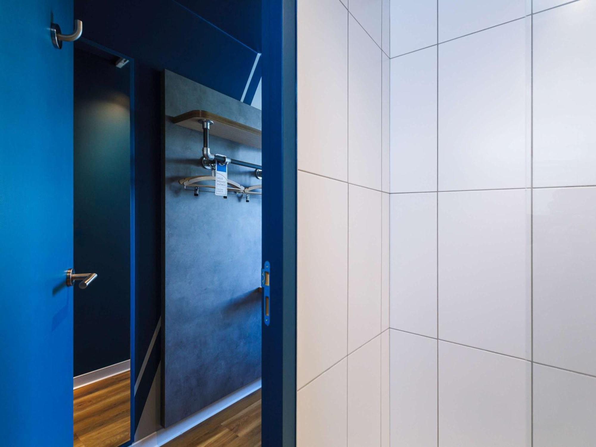 Ibis Budget Lyon Вильорбан Екстериор снимка