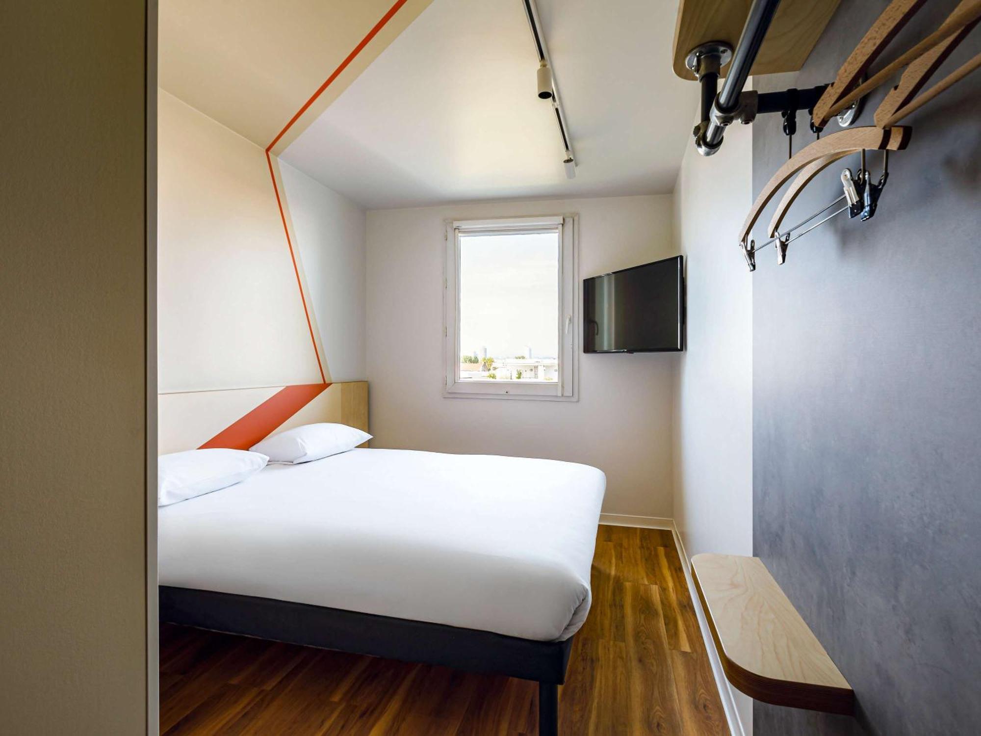 Ibis Budget Lyon Вильорбан Екстериор снимка