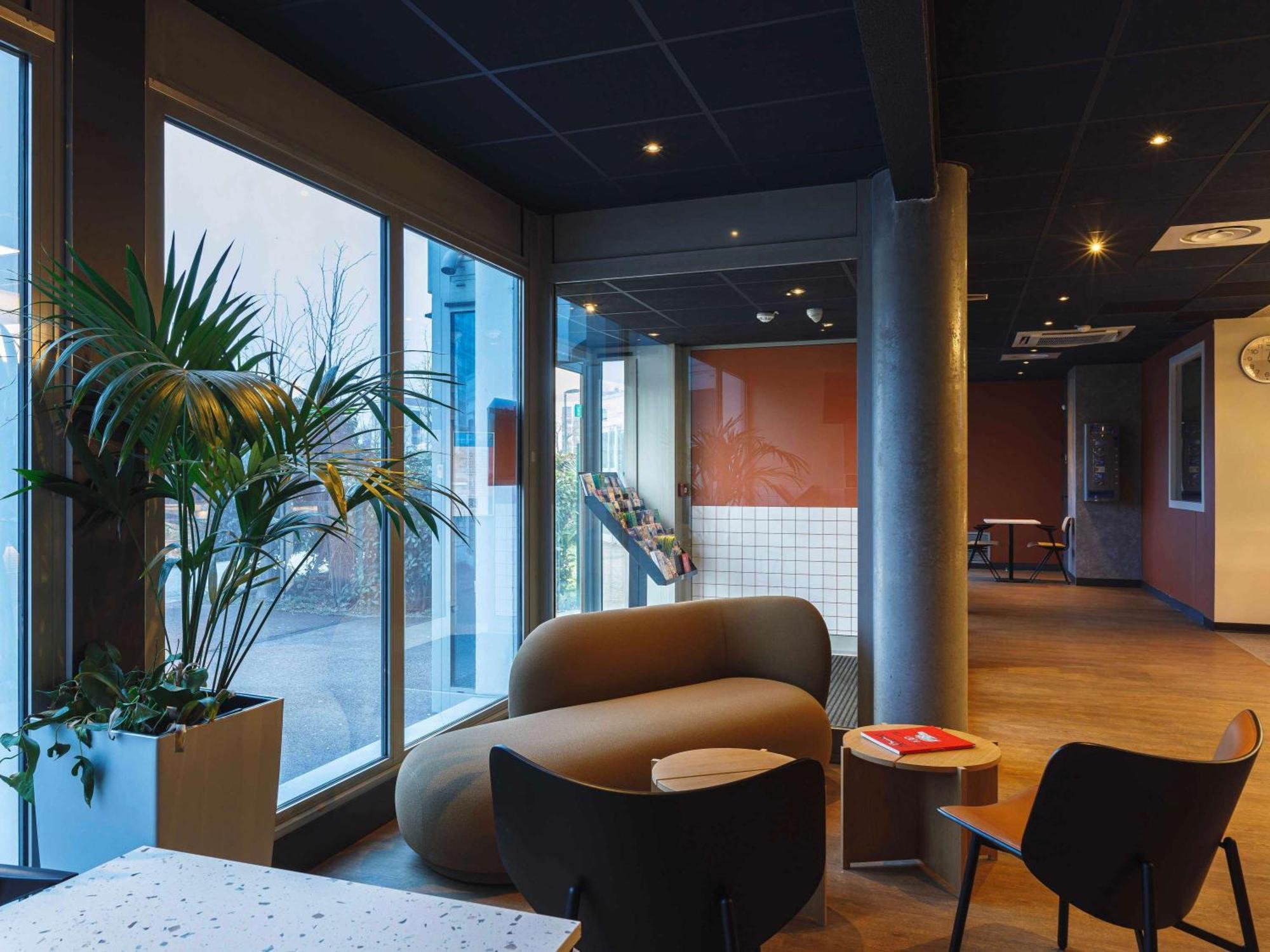 Ibis Budget Lyon Вильорбан Екстериор снимка
