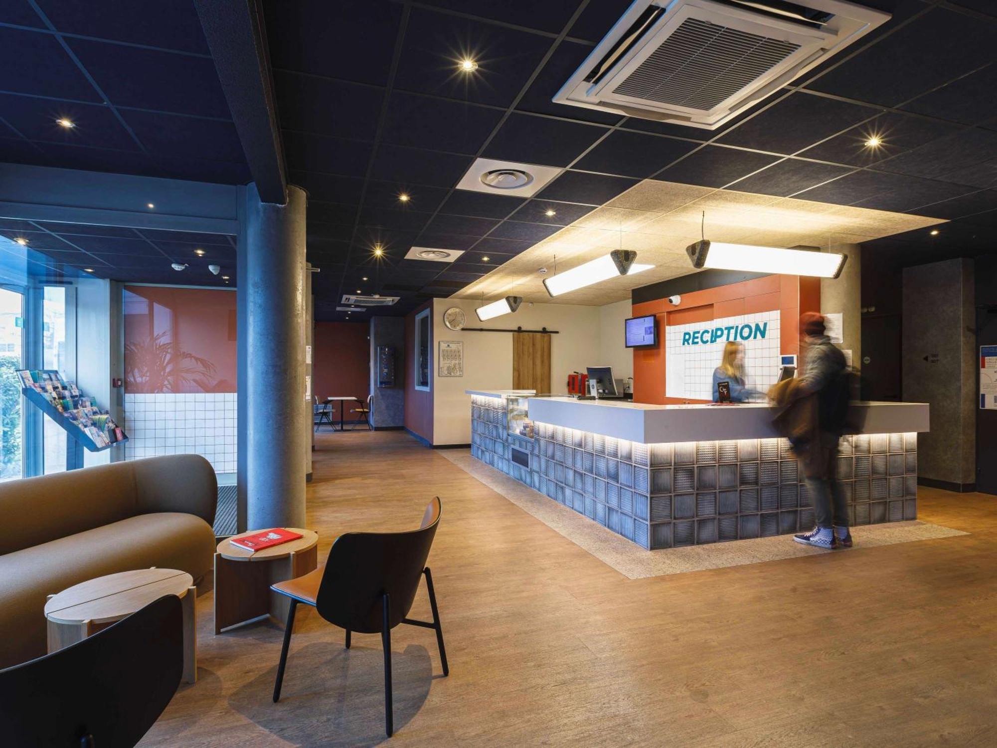 Ibis Budget Lyon Вильорбан Екстериор снимка