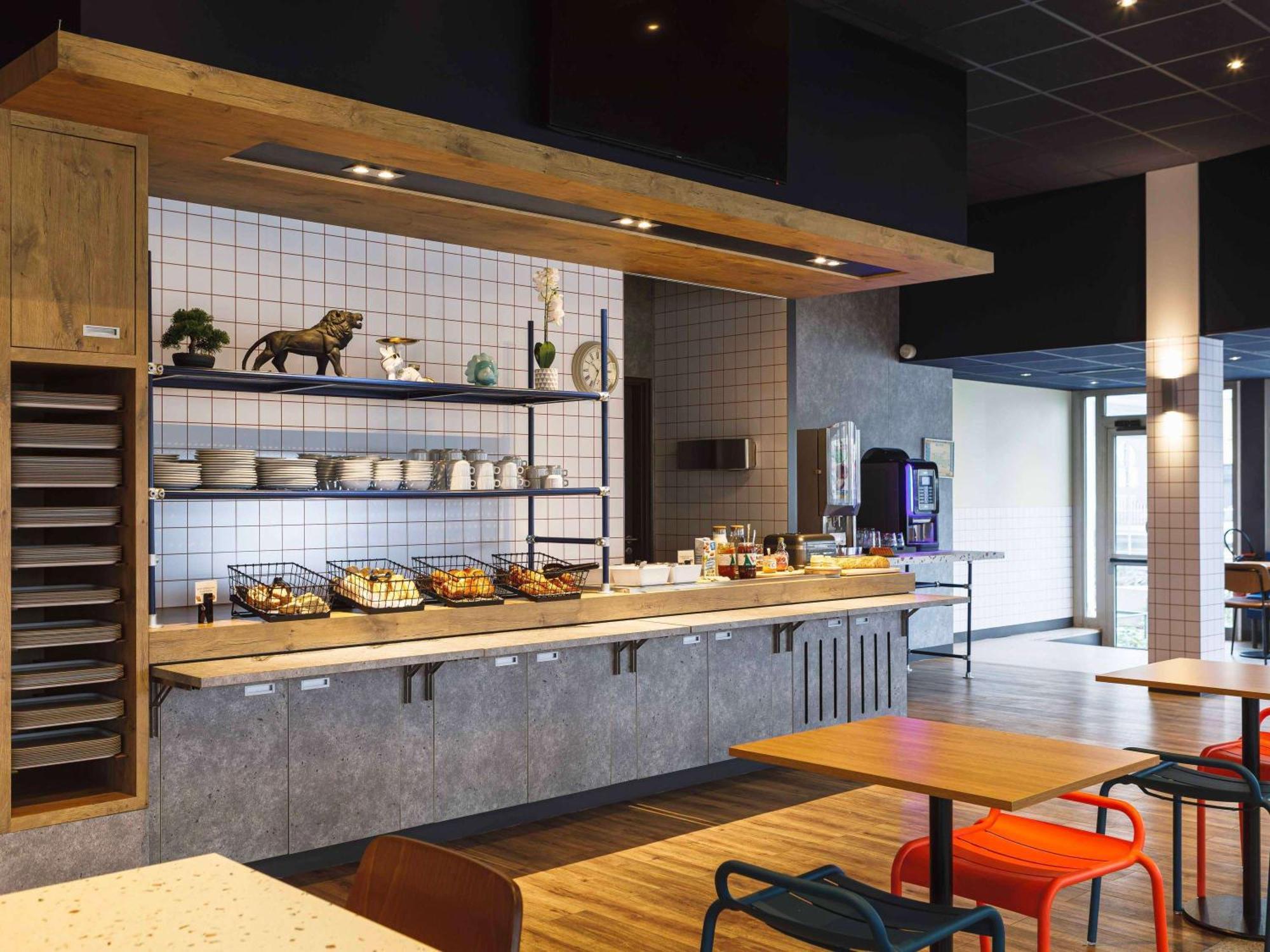 Ibis Budget Lyon Вильорбан Екстериор снимка