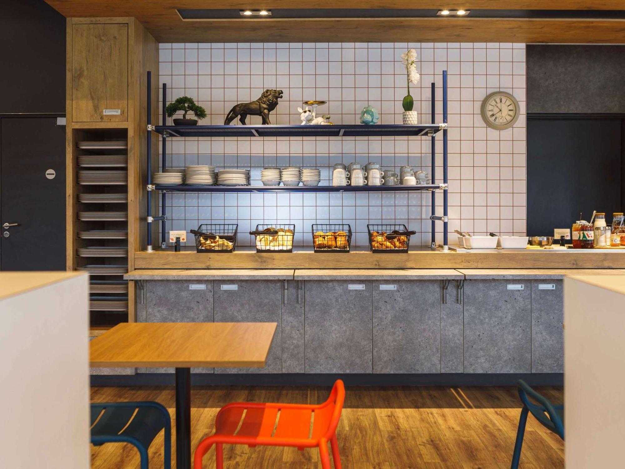 Ibis Budget Lyon Вильорбан Екстериор снимка