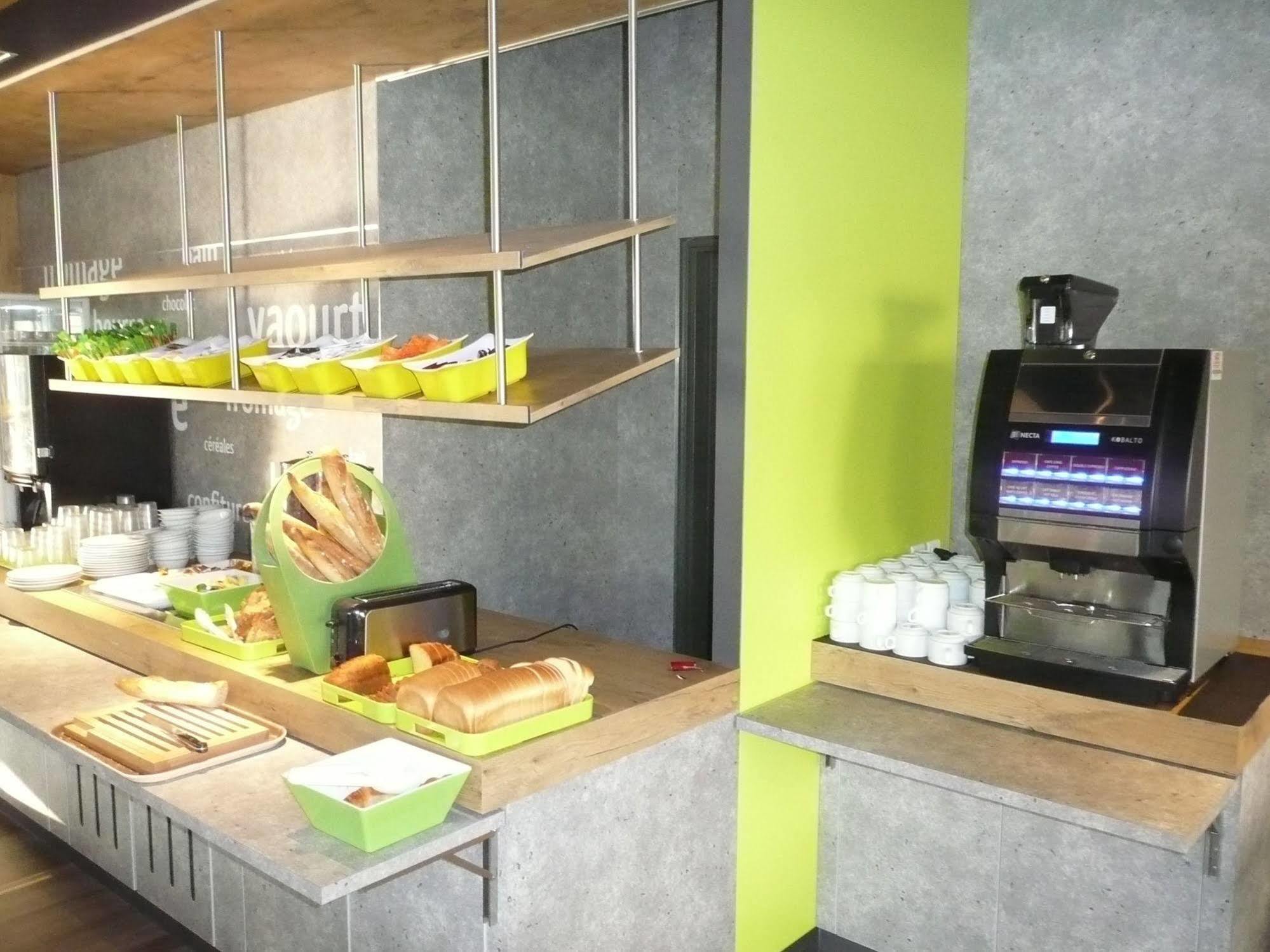 Ibis Budget Lyon Вильорбан Екстериор снимка
