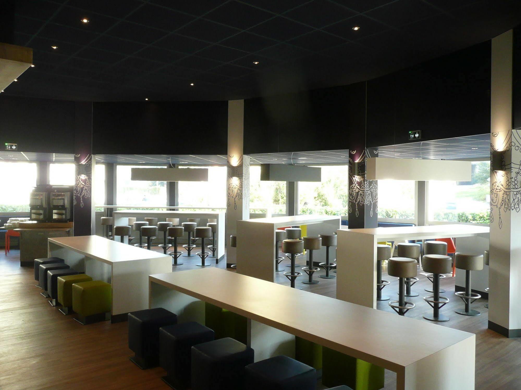 Ibis Budget Lyon Вильорбан Екстериор снимка