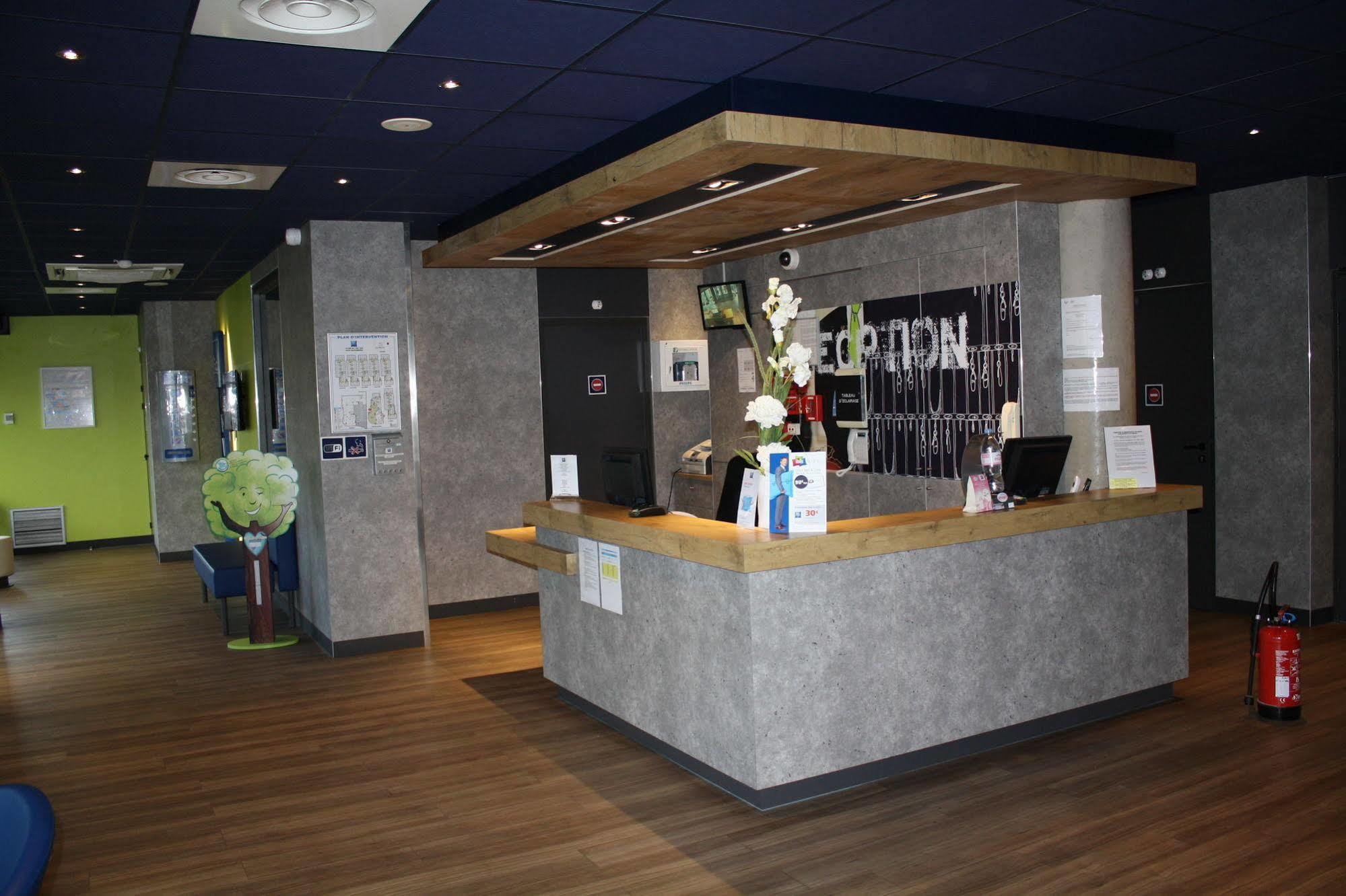 Ibis Budget Lyon Вильорбан Екстериор снимка
